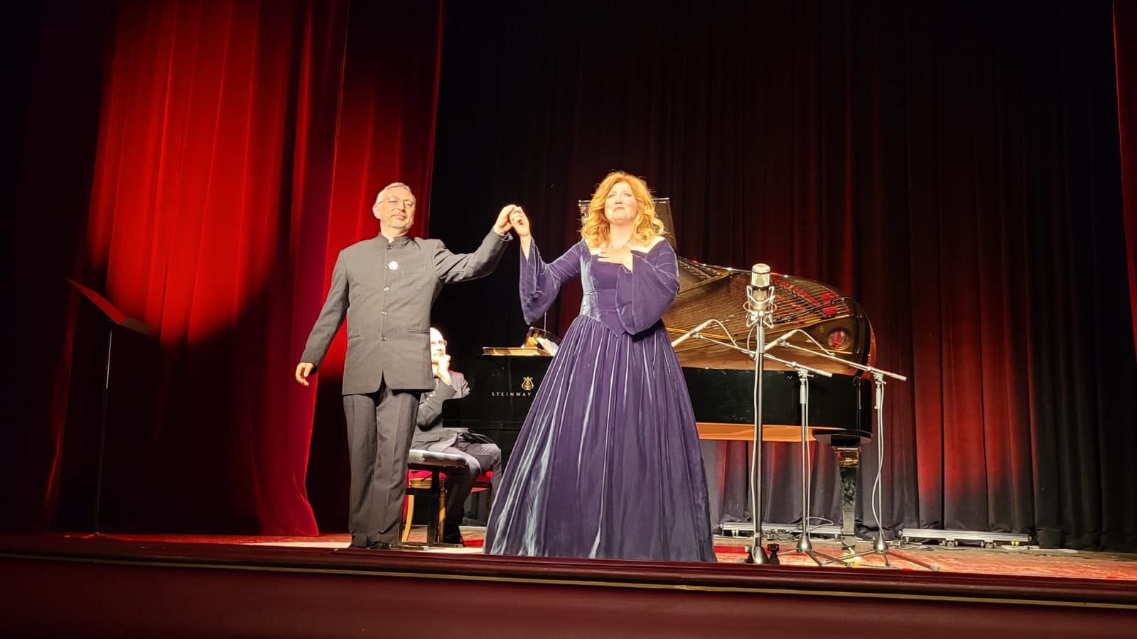 Maxime Neyret and Kl&aacute;ra Kolonits